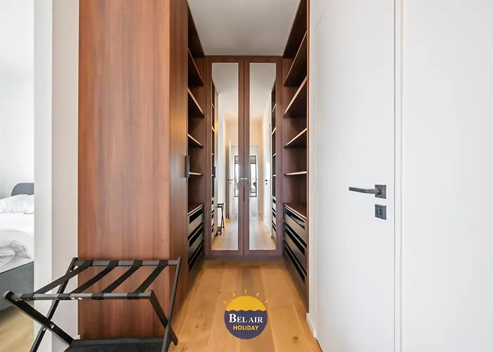 Stylish And Luxurious 3-bedroom With A Large Sunny Terrace T19 오스텐드