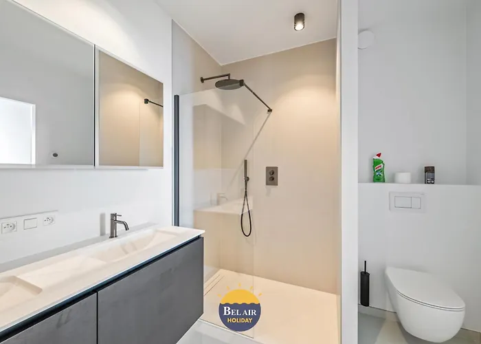 Stylish And Luxurious 3-bedroom With A Large Sunny Terrace T19