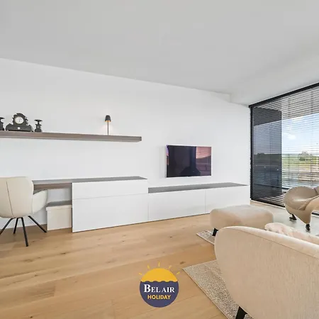 Stylish And Luxurious 3-bedroom With A Large Sunny Terrace T19 Appartement Oostende