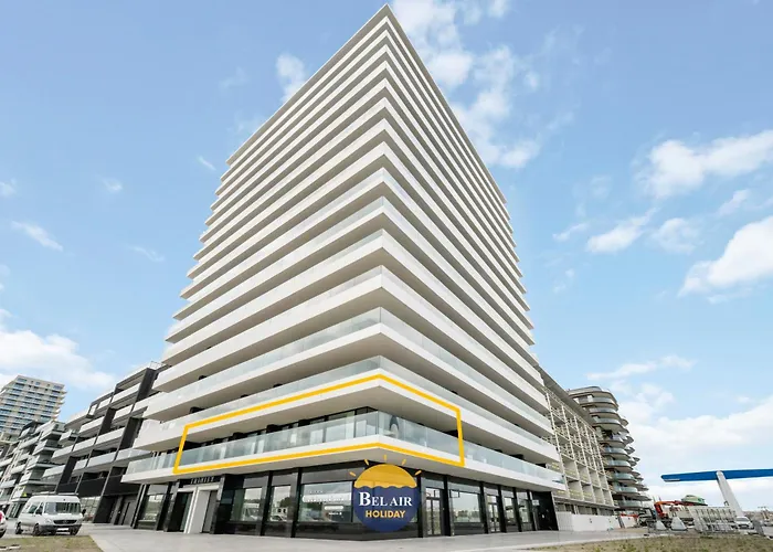 Stylish And Luxurious 3-bedroom With A Large Sunny Terrace T19